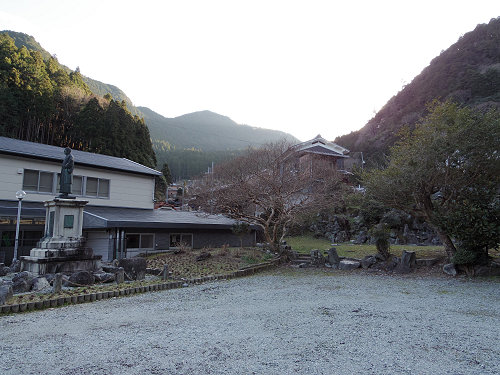 土倉庄三郎の磨崖碑と銅像@川上村-04 土倉庄三郎の磨崖碑と銅像@川上村-04