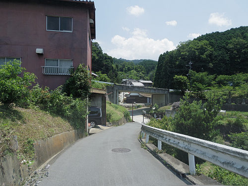 明日香村『岡寺』の無料駐車場-05