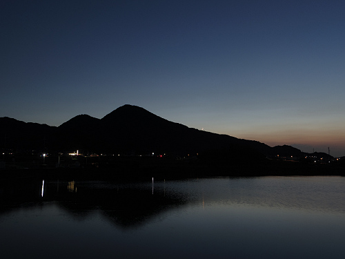水田の二上山と三日月 ＠香芝市-12