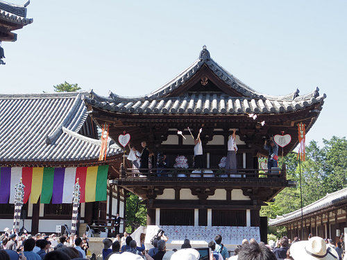 うちわまき（中興忌梵網会）＠唐招提寺-18