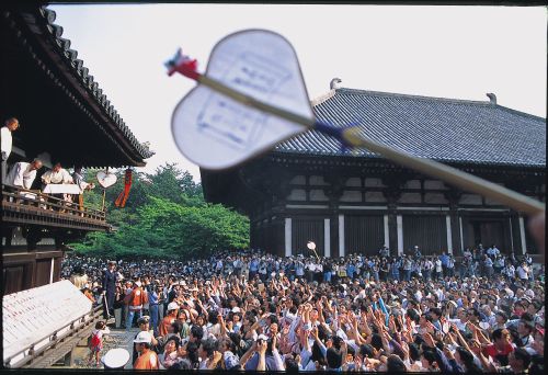 うちわまき（中興忌梵網会）＠唐招提寺-26
