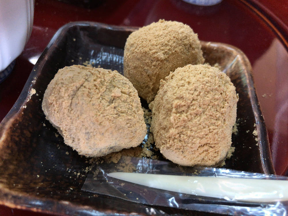 御城之口餅 ＠本家菊屋 本店（大和郡山市）-11