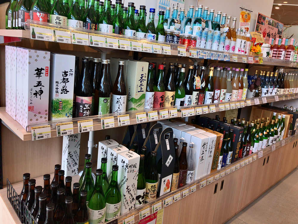 奈良の地酒コーナー ＠道の駅 レスティ唐古・鍵-02