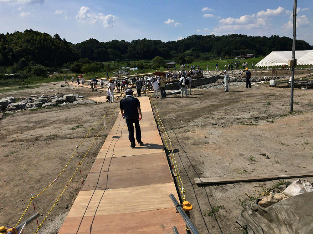 飛鳥京跡苑池（明日香村） 第13次調査 現地説明会-08