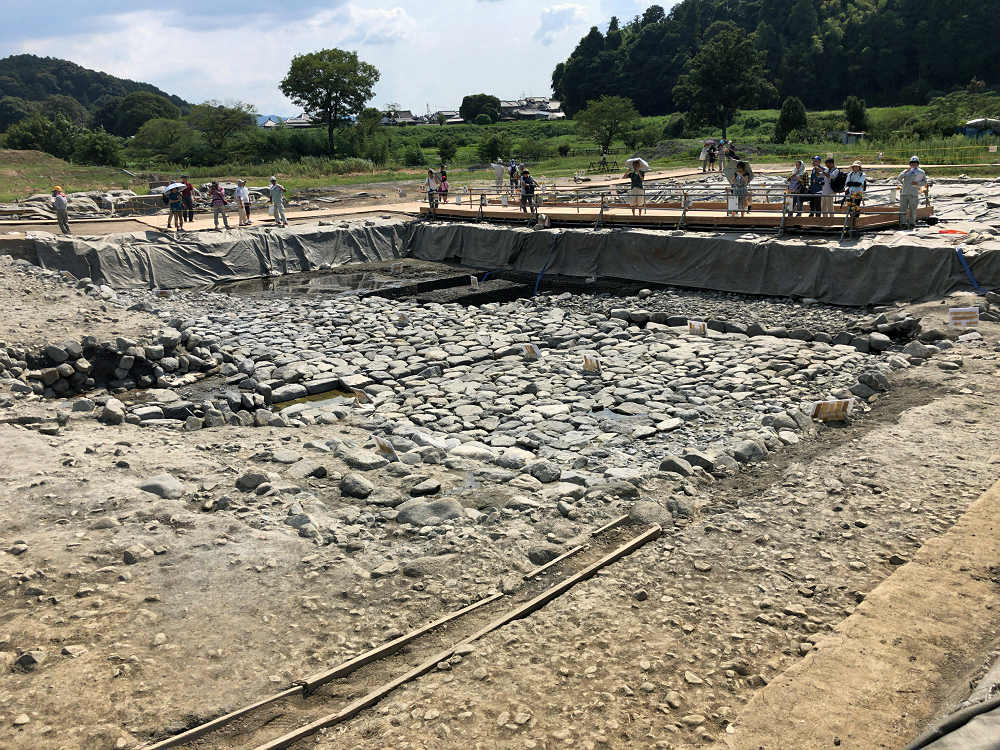 飛鳥京跡苑池（明日香村） 第13次調査 現地説明会-09