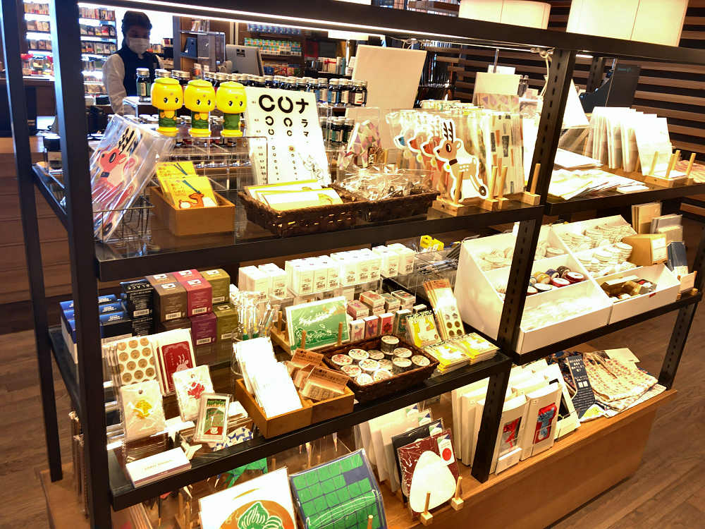 BOOK＆CAFE『奈良 蔦屋書店』＠奈良市-13