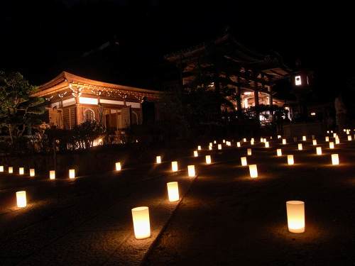 幻想的な秋のイベント『飛鳥光の回廊』＠明日香村