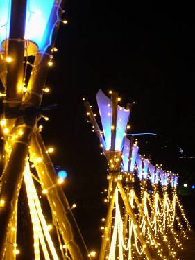 奈良の真冬の新イベント『しあわせ回廊 なら瑠璃絵』