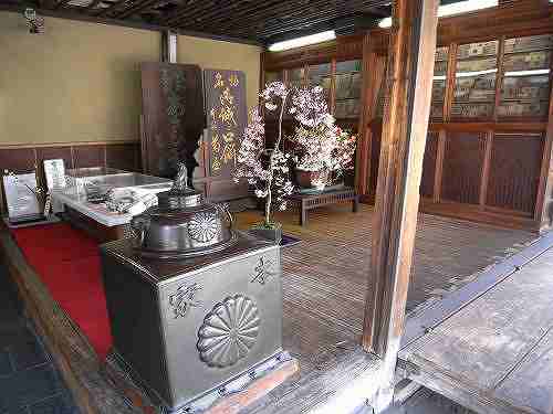 江戸の建物で御城之口餅！『本家菊屋』＠大和郡山市