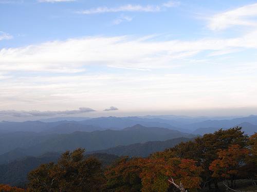 熊野灘を一望！紅葉が始まった『大台ヶ原』＠上北山村