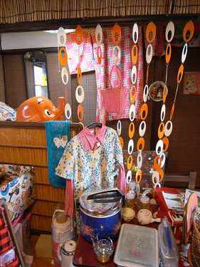 カオスで楽しい雑貨店『レトロ雑貨チェリー』@ならまち