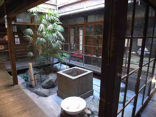 木造3階建ての巨大な遊郭建築『旧川本邸』＠大和郡山市