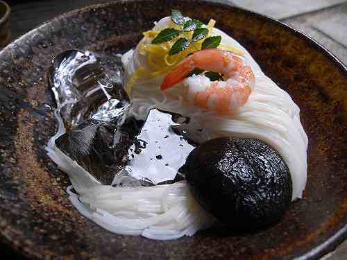 大神神社の鳥居脇の素麺店『そうめん処 森正』＠桜井市