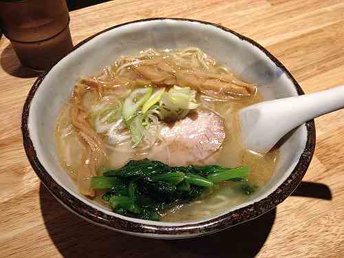 多彩な魚介使いの絶品ラーメン『ハナヤマZ』＠田原本町