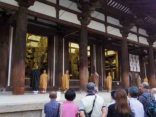 鑑真和上と中秋の名月を愛でる『観月讃仏会』@唐招提寺