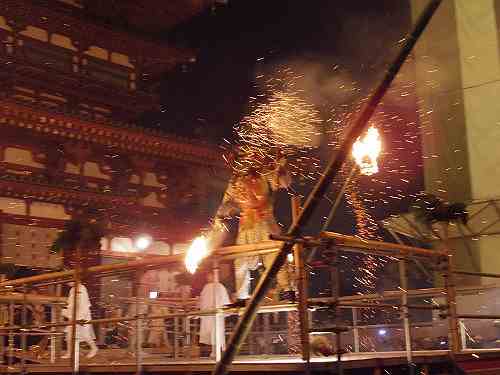 5匹の鬼が大暴れ!「花会式」結願の『鬼追式』@薬師寺