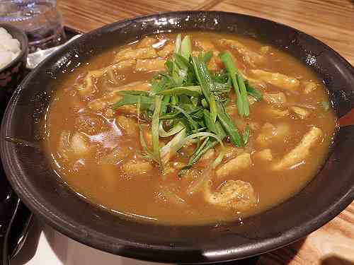 布施の人気店が移転オープン『純愛うどん なでしこ』＠大和郡山市