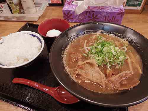 すき焼き風!ご飯に合う『徳島ラーメン 麺よし』@奈良柏木店