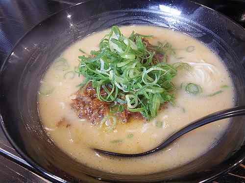 ニンニク強めがいい!『屋台らーめん まるほ 生駒店』@生駒市