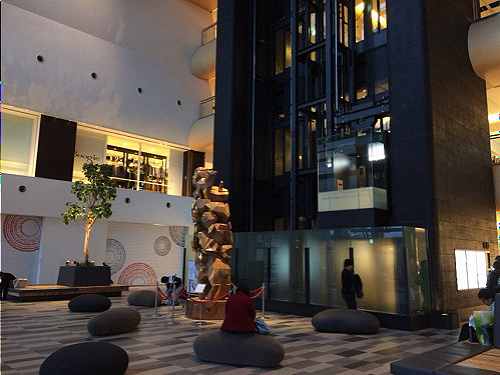 新旧らくだオブジェを見比べてきました@ならファミリー