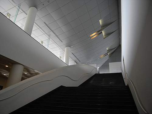 入江泰吉さんの写真が続々『奈良市写真美術館』