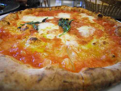 満点のナポリ風ピッツア！『マガジーノ』＠香芝