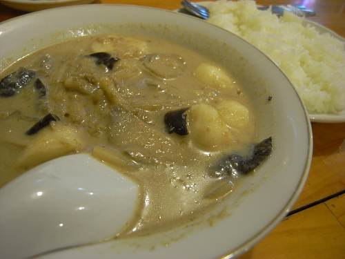 怪しげな絶品タイ料理屋『ピサヌローク』＠葛城市