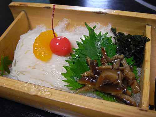 大神神社前のお手頃な三輪そうめん『福神堂』＠桜井市