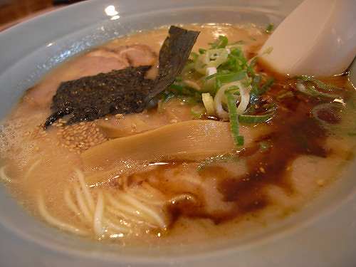 ラーメン1杯500円＋替玉無料です『本吉製麺』＠上牧町