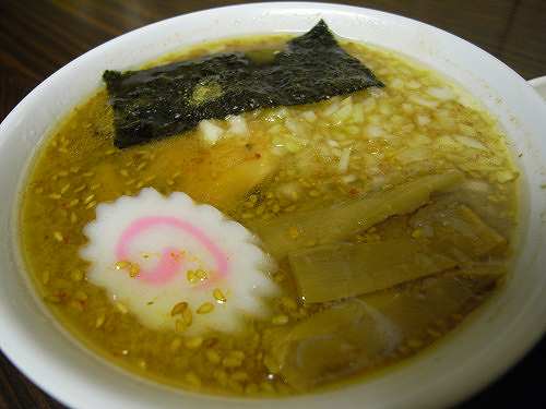 新作の味噌らーめん『屋台ちかみちらーめん』＠川西町