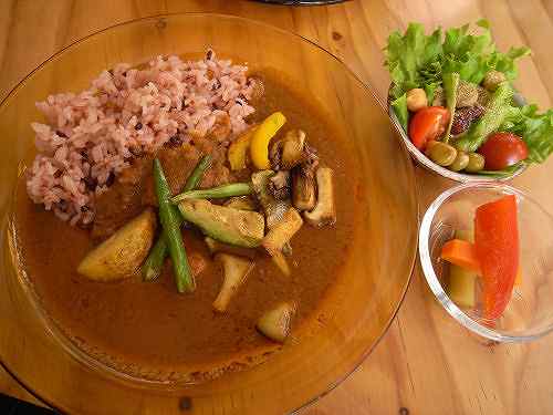 自家製カレーが美味！『藝育カフェ Sankaku』＠奈良市