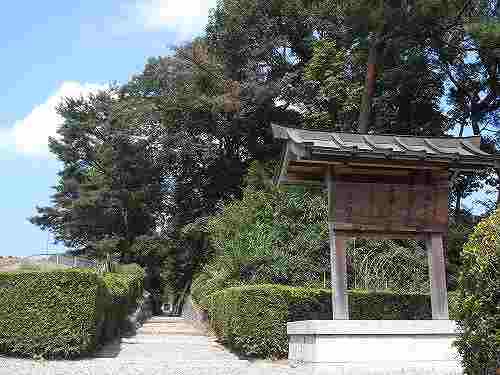 志貴皇子＝『春日宮天皇陵（田原西陵）』＠奈良市田原