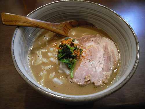 無化調スープとうどん風の麺が絶妙『麺処 と市』＠橿原市