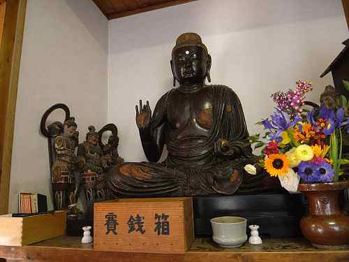 宮古薬師堂の「薬師如来坐像（重文）」＠田原本町