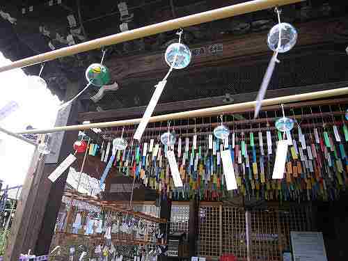 圧巻の風鈴2,500個『風鈴まつり』＠おふさ観音(橿原市)