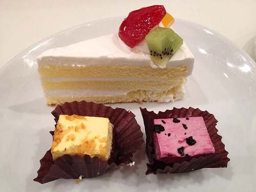 デザート食べ放題『サロン・ド・テ ルミエル』＠橿原市