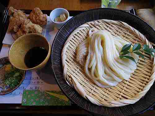 古民家で絶品うどんを！『udon and cafe 麺喰』＠福智院町