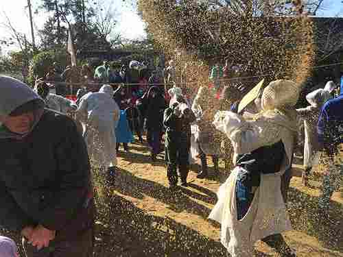 砂をかけ合い五穀豊穣を祈願『砂かけ祭り』＠廣瀬神社（河合町）