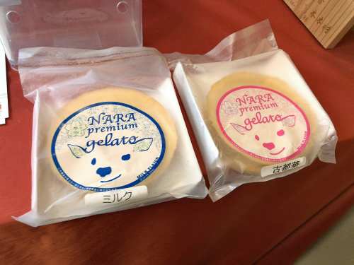 見た目は楽しく美味！『鹿せんべいアイス』＠柿の葉寿司 平宗